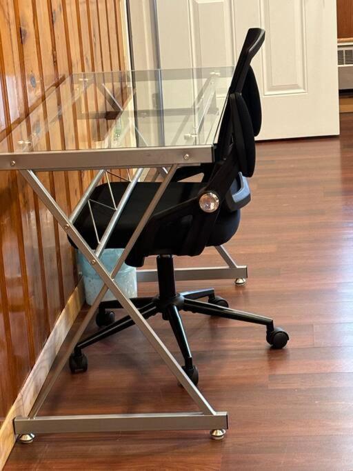Cozy Spacious Work Friendly Lotus With Garden View High Speed Free Wi Fi And Parking Adjacent To Downtown Montreal Exterior photo